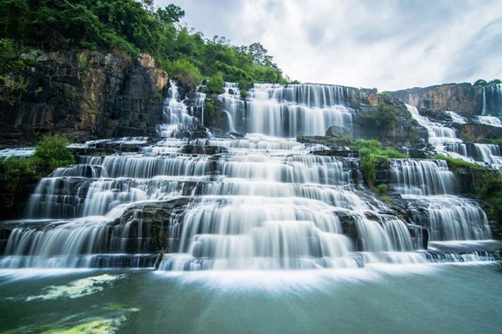 Thác Thủy Tiên